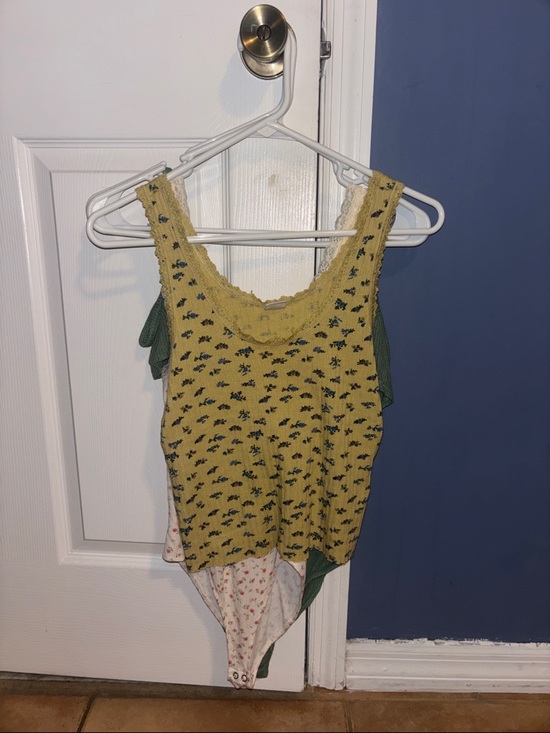 Forever 21 Tops - Bundle of two Body suits and one crop tank top